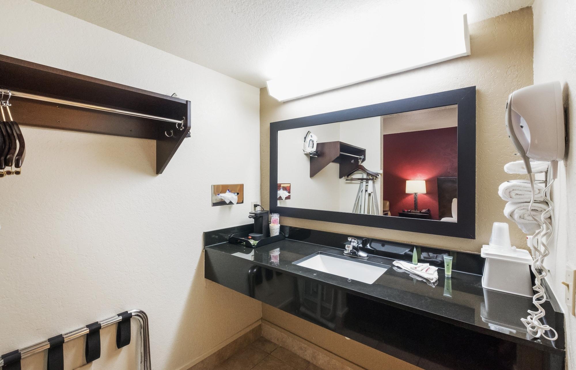 Red Roof Inn Oklahoma Airport I 40 W Fairgrounds Екстериор снимка