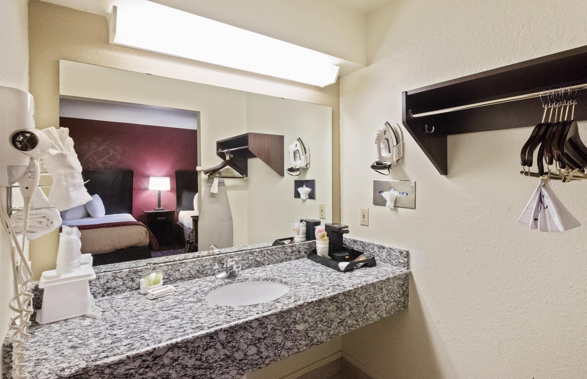Red Roof Inn Oklahoma Airport I 40 W Fairgrounds Екстериор снимка